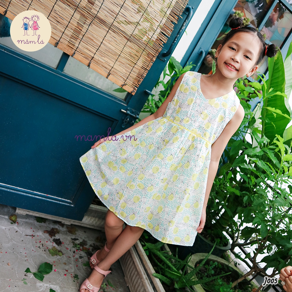 Váy đầm bé gái đầm sát nách cut out lưng họa tiết quả dứa vàng MamLa