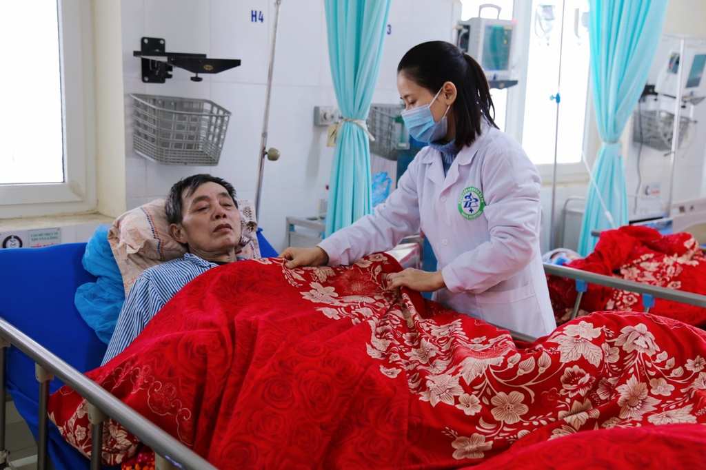Bệnh viện Đa khoa thị xã Sa Pa: Đảm bảo phòng, chống rét cho người bệnh