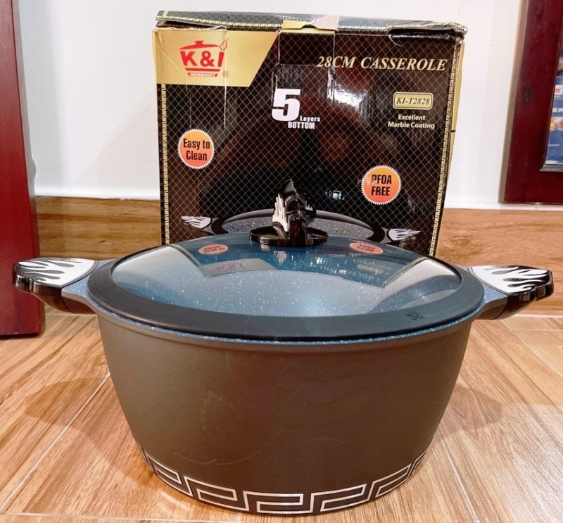 NỔI ĐỨC  K&I NÚM LỬA  ĐƯỜNG KÍNH 28 CM  CAO 12 CM  PHỦ  ĐÁ CẨM THẠCH  CHỐNG DÍNH SIÊU BỀN