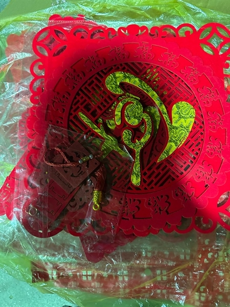 dán tết