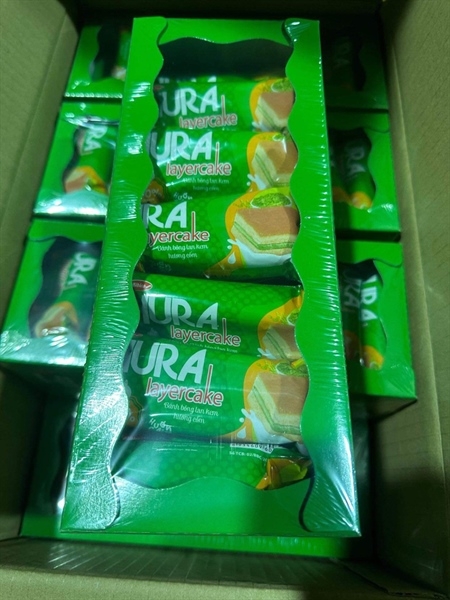 hura hộp layercake