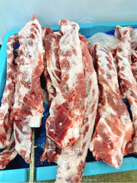 sườn sụn non nguyên kiện