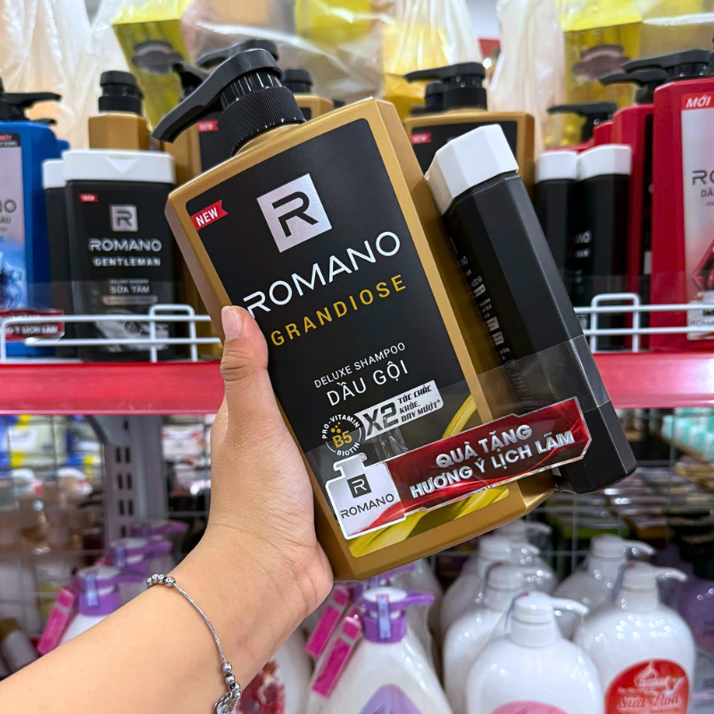 Dầu gội romano grandiose 650g kèm khuyến mại ( chai màu vàng)