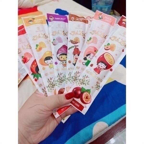 Thạch dừa uống trái cây Zai Zai 180 gr vị đào