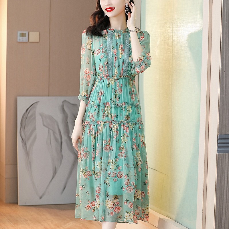 Hồi xuân với dòng thời trang váy đầm dạ hội Hàn Quốc mang dấu ấn riêng biệt  - Thời Trang NEVA - Luôn Đón Đầu Xu Hướng