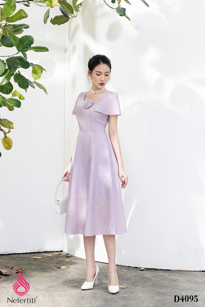 3D4095 - ĐẦM XÒE TAY RỦ NGẮN ĐÍNH HOA TRANG TRÍ | Nefertiti Fashion