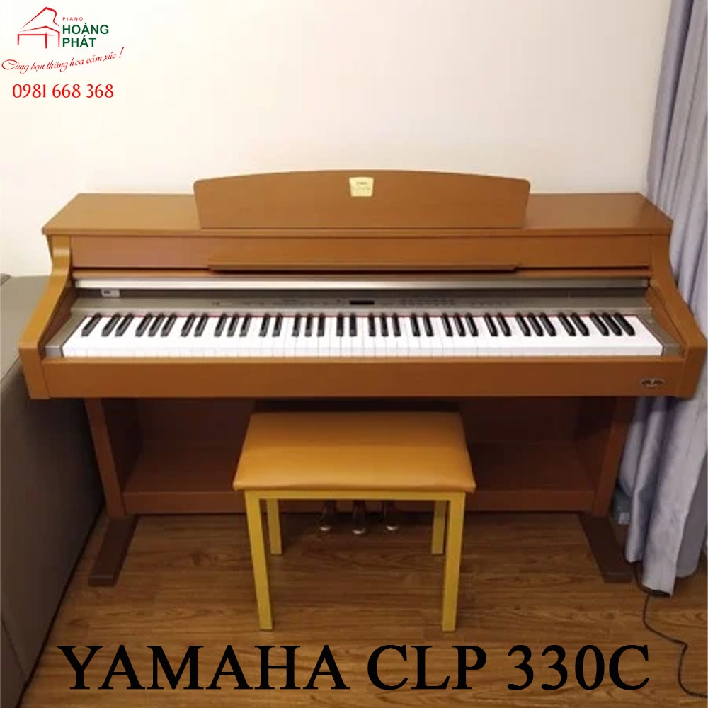 YAMAHA CLP 330C