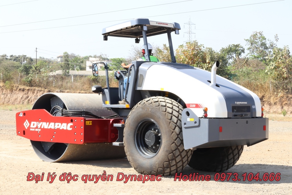 Lu rung một bánh sắt Dynapac CA30D