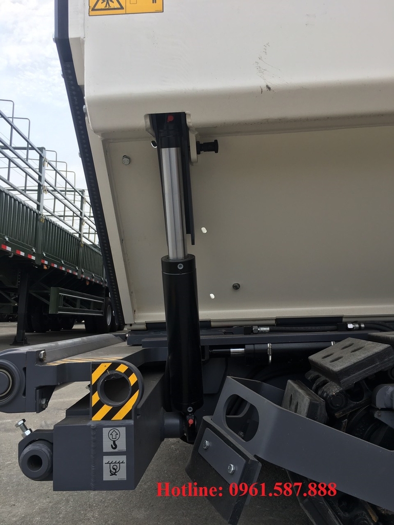 Máy Rải Bê Tông Nhựa Dynapac SD2500C