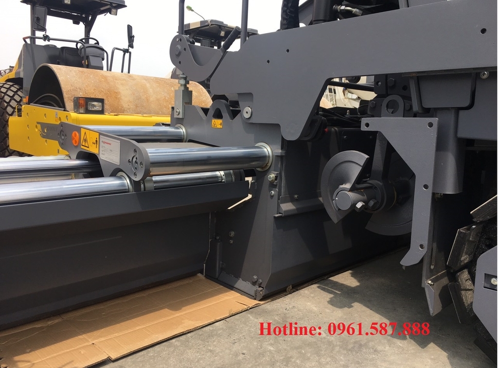 Máy Rải Bê Tông Nhựa Dynapac SD2500C