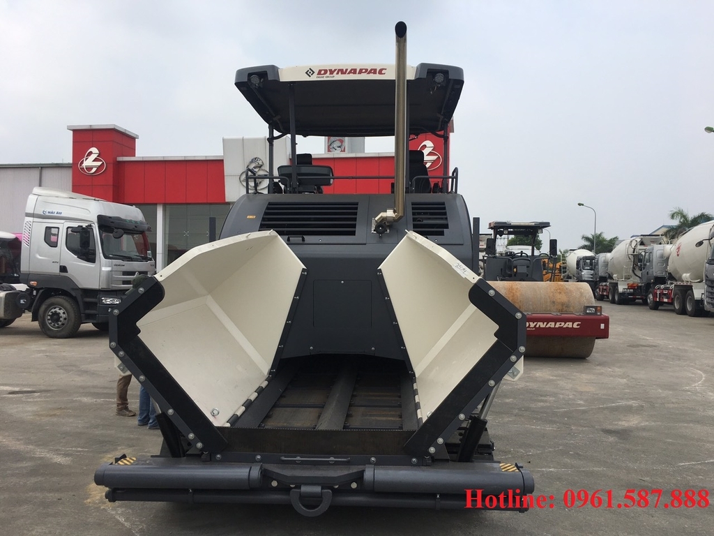 Máy rải asphan  Dynapac Sd2500C