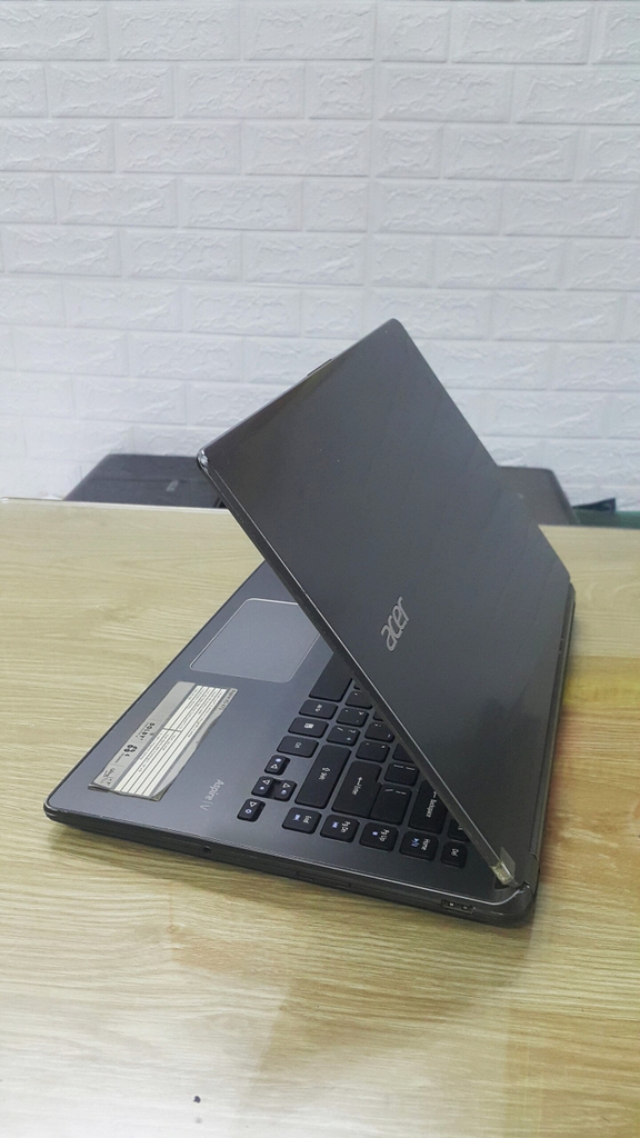 Laptop cũ Acer V5 473 - Core i3 4010, mỏng đẹp, cấu hình cao - Acer V5 473