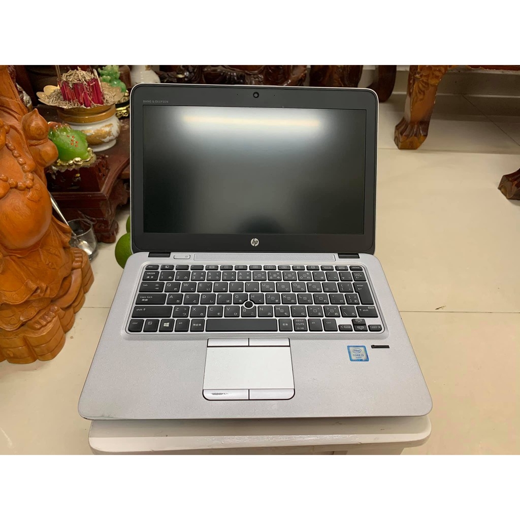 Laptop HP EliteBook 820 G3 (Core i3-6100U/4GB/128GB SSD)