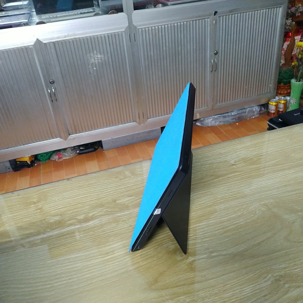 Surface Windows 8 pro chip i5 3337 RAM 4GB SSD 128 G