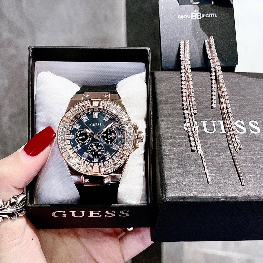 Đồng hồ Guess Silicone Strap