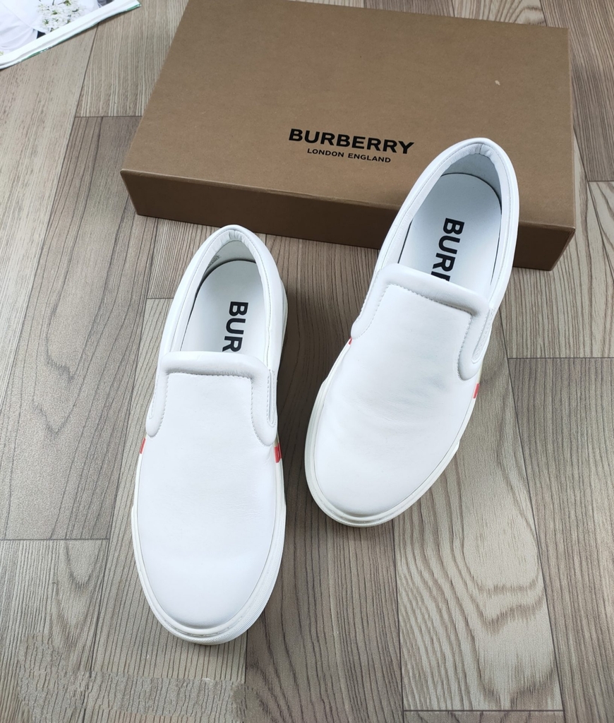 Giày Slip-on Burberry nữ