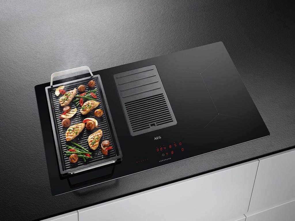 Bếp Từ Âm AEG CHE84U