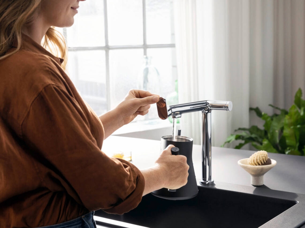 Vòi bếp tích hợp lọc nước & tạo ga 3 in 1 - hansgrohe Aqittura M91 SodaSystem 240