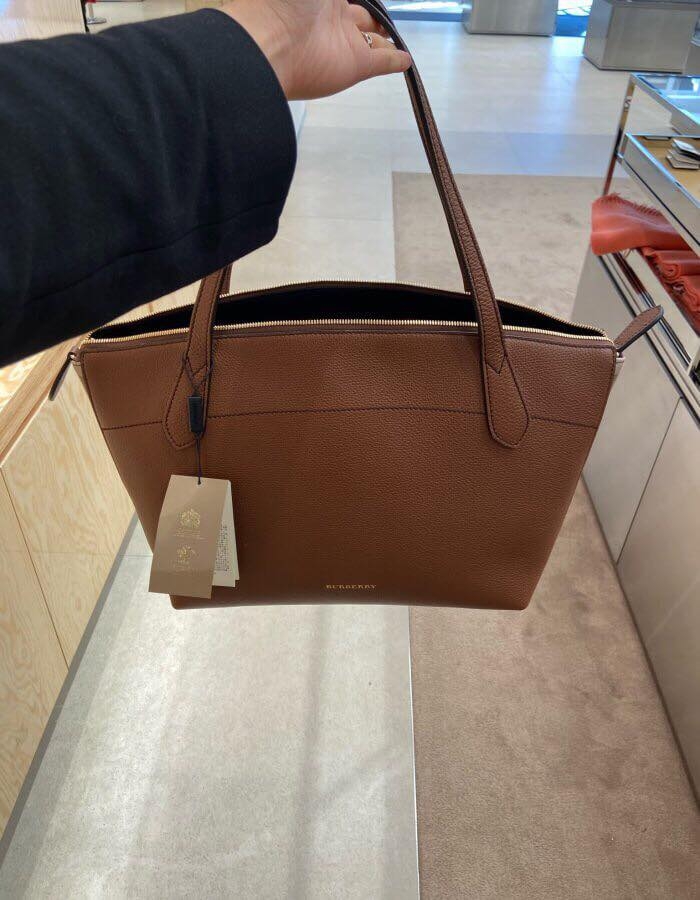 Túi tote Burberry house check