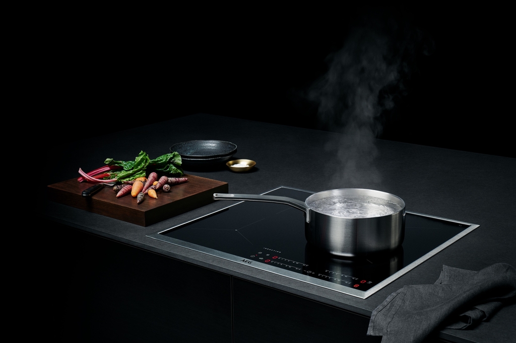 Bếp từ AEG IKB64431XB