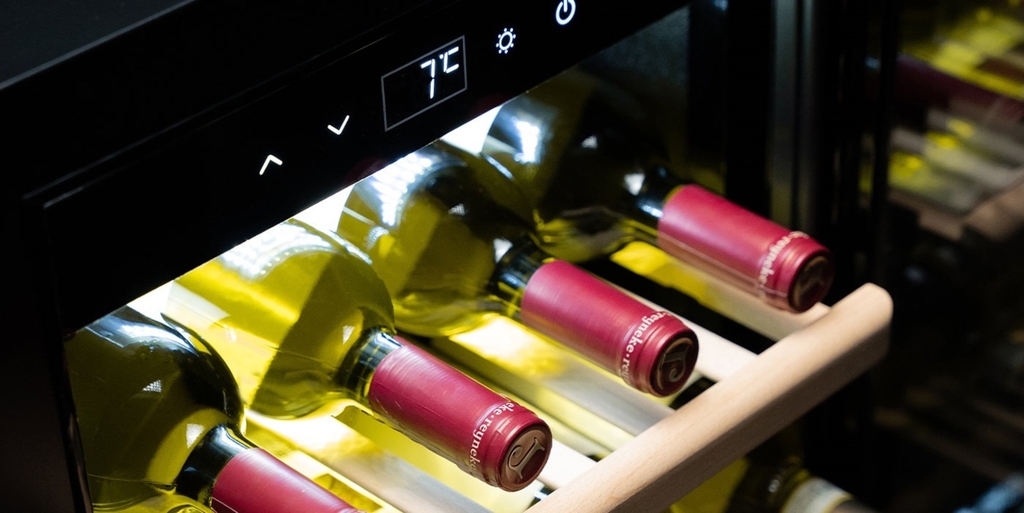 Tủ bảo quản rượu vang Caso WineExclusive 12 - 716