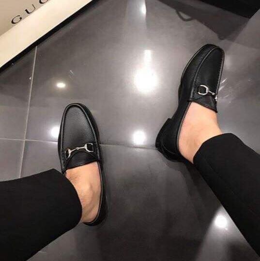 Giày Gucci đen mẫu hiếm