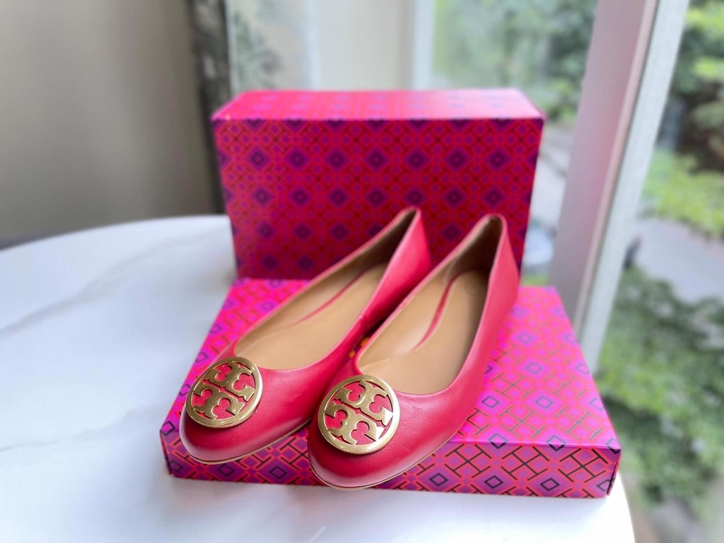 GIÀY TORYBURCH RED STONE/GOLD BENTON BALLET FLATS