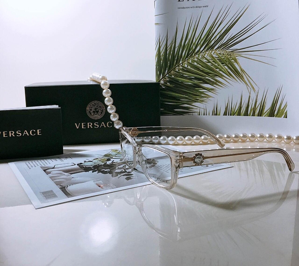 Gọng cận Versace