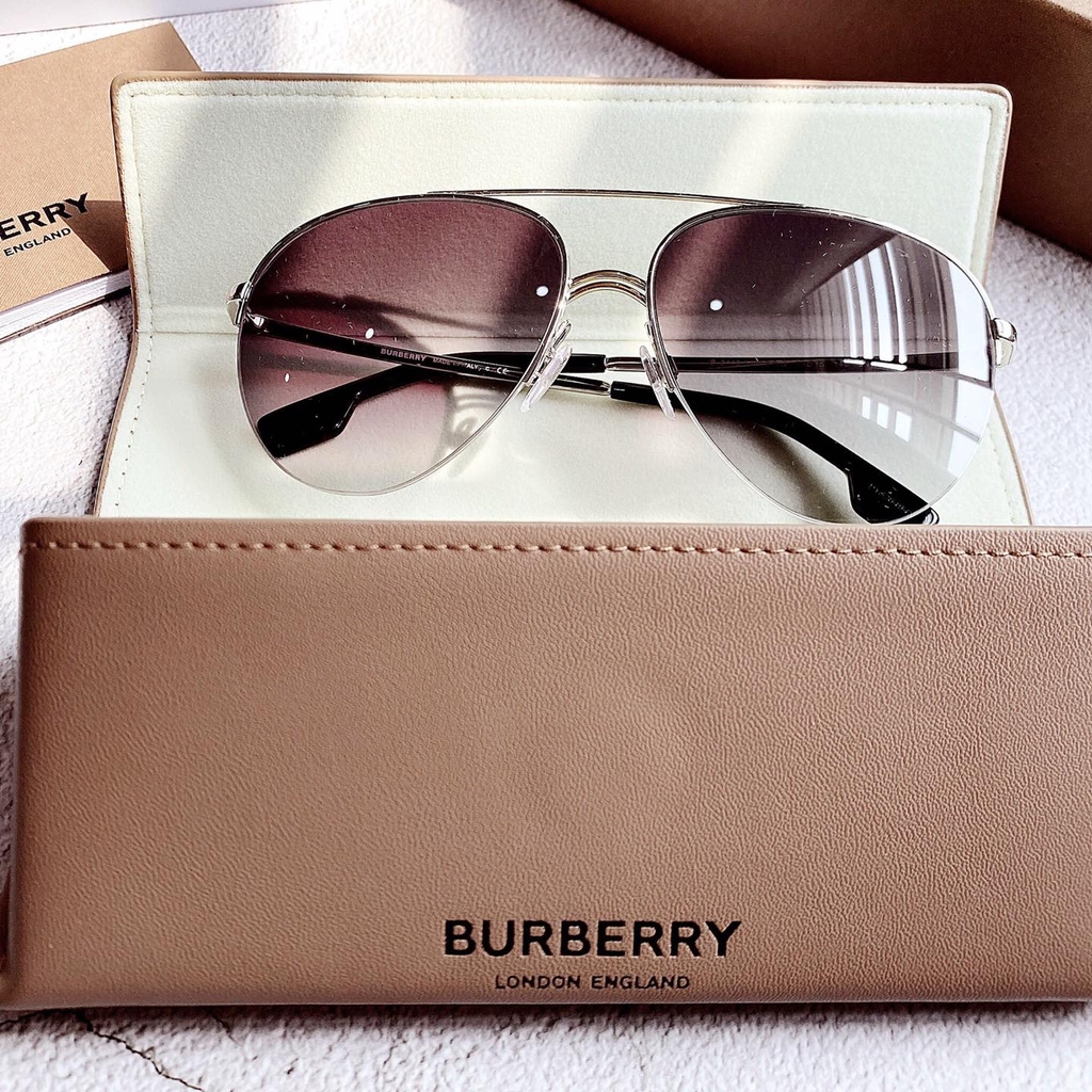 Kính nam Burberry