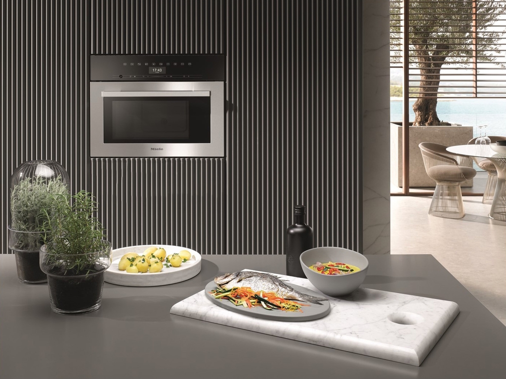 Lò hấp kèm vi sóng Miele DGM 7340