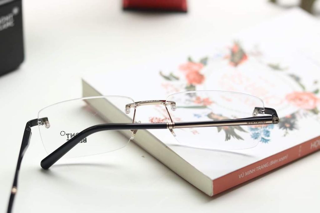 Kính gọng cận Montblanc MB557001