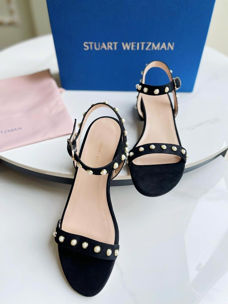 Sandal Stuart Weitzman ngọc trai