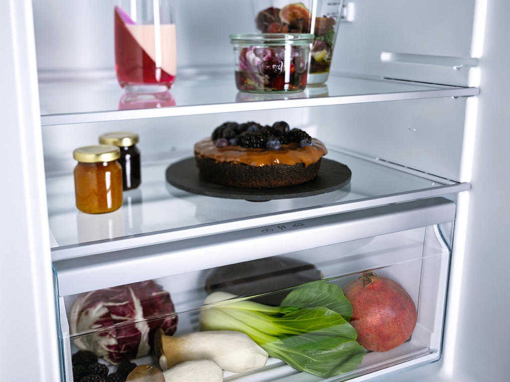Tủ mát mini âm tủ Miele K 7113 F - 144 L