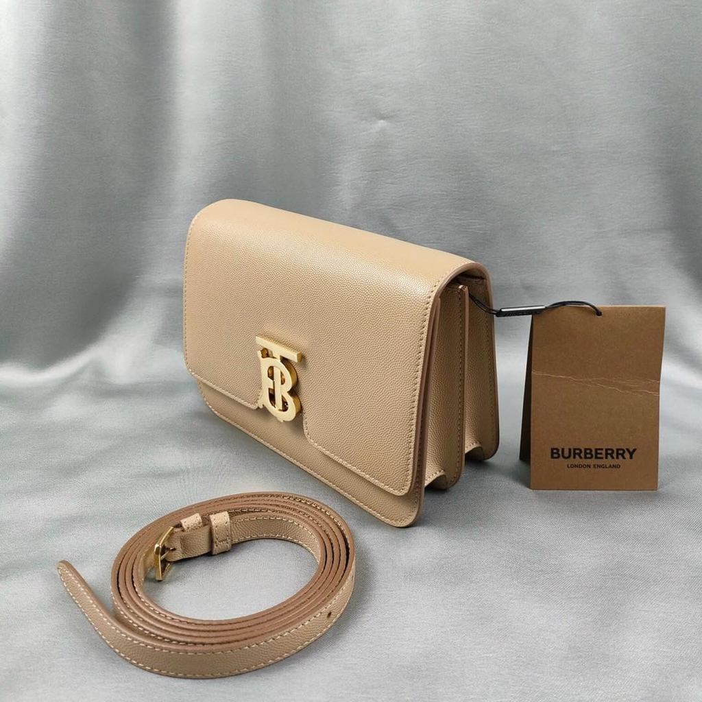 Túi Burberry TB bag