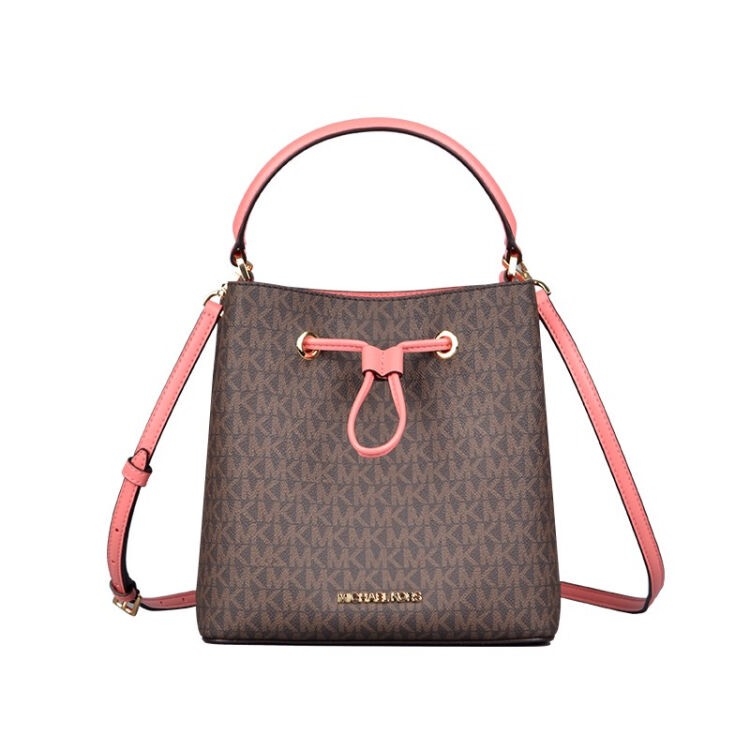 Michael Kors Bucket Suri