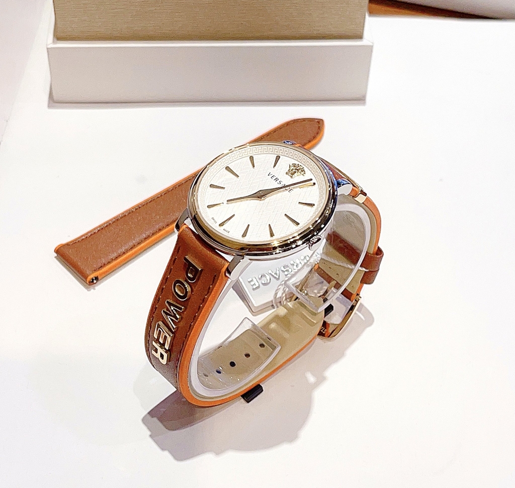 Đồng hồ Versace V-Circle Manifesto Power watch
