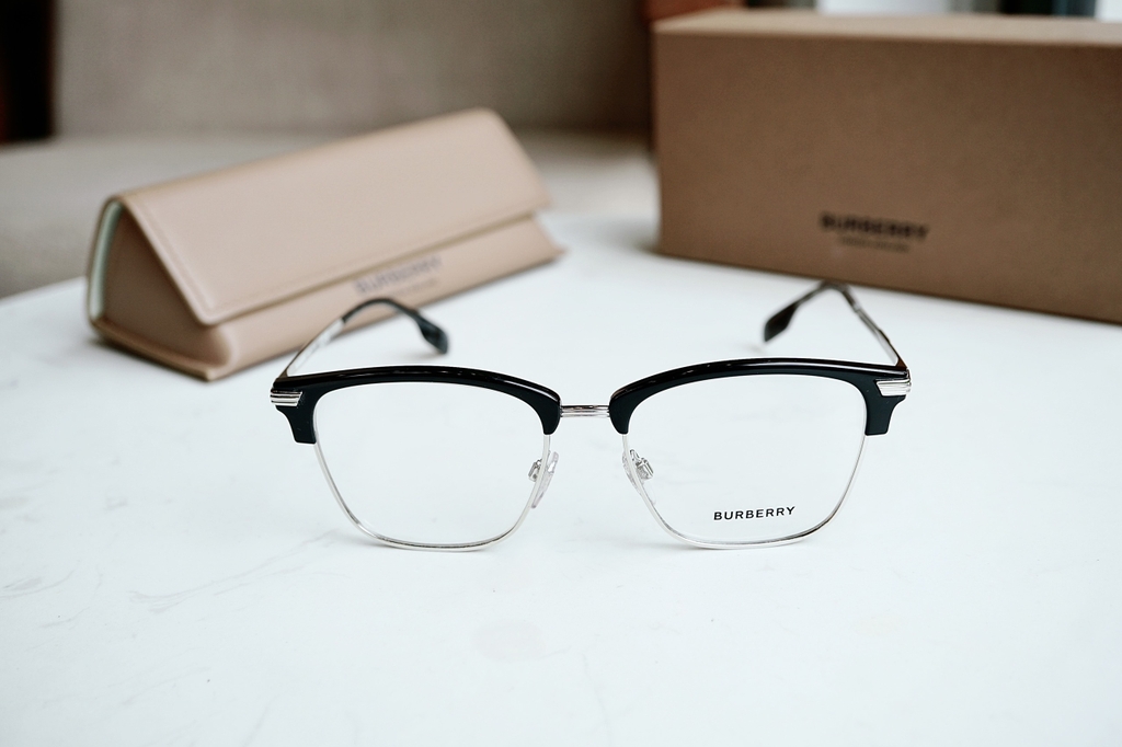 Gọng cận Burberry Unisex