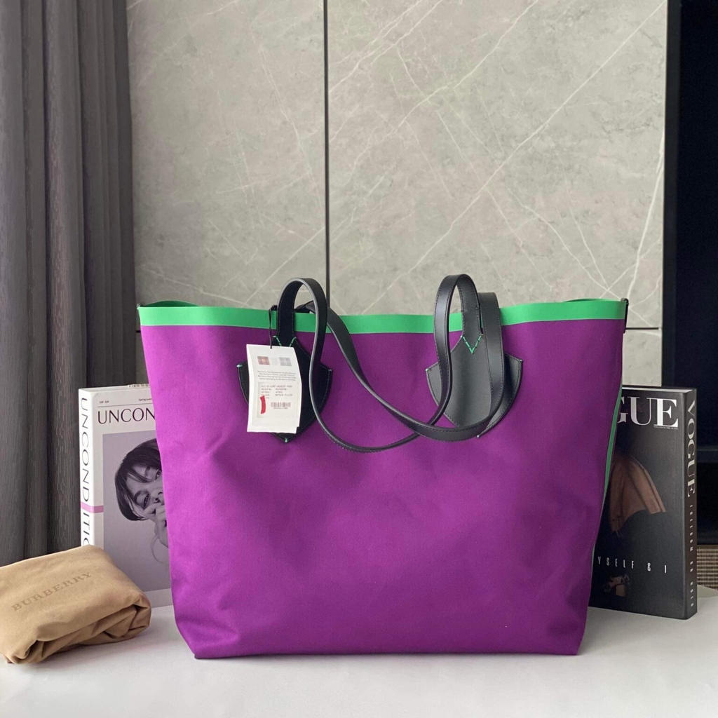 Burberry tote bag