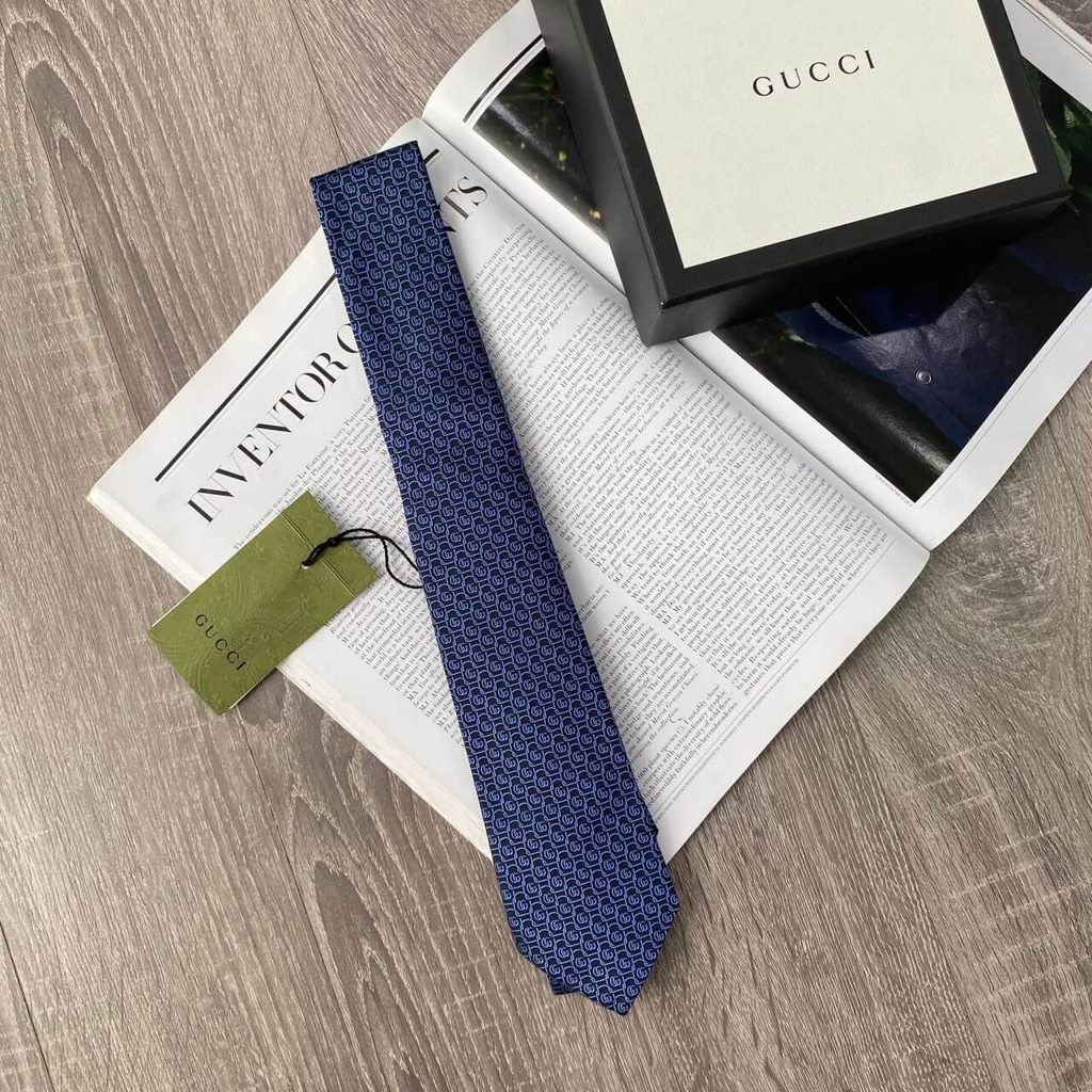 Cà vạt Gucci