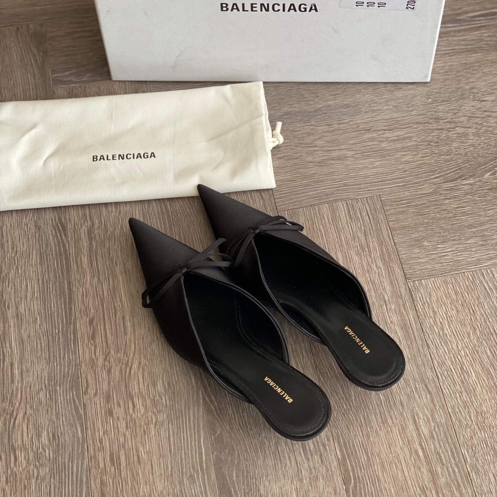 Sục nữ Balenciaga