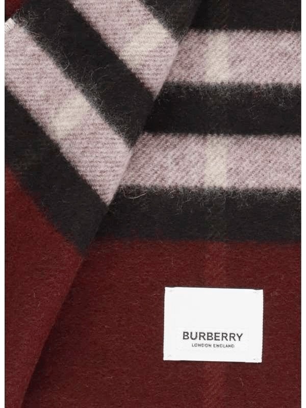 Khăn Cashmere Burberry