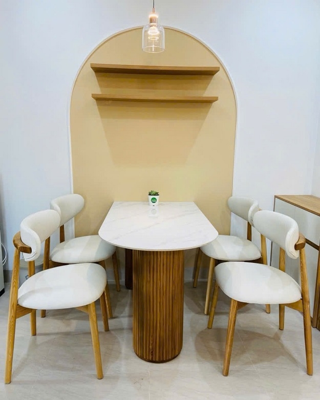 Bộ Bàn Ăn 4 Ghế Chân Gỗ Hiện Đại 2482S