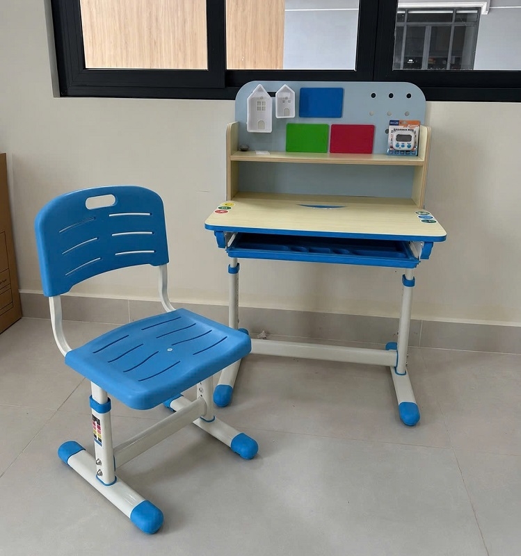 Bàn Ghế Công Thái Học 134S