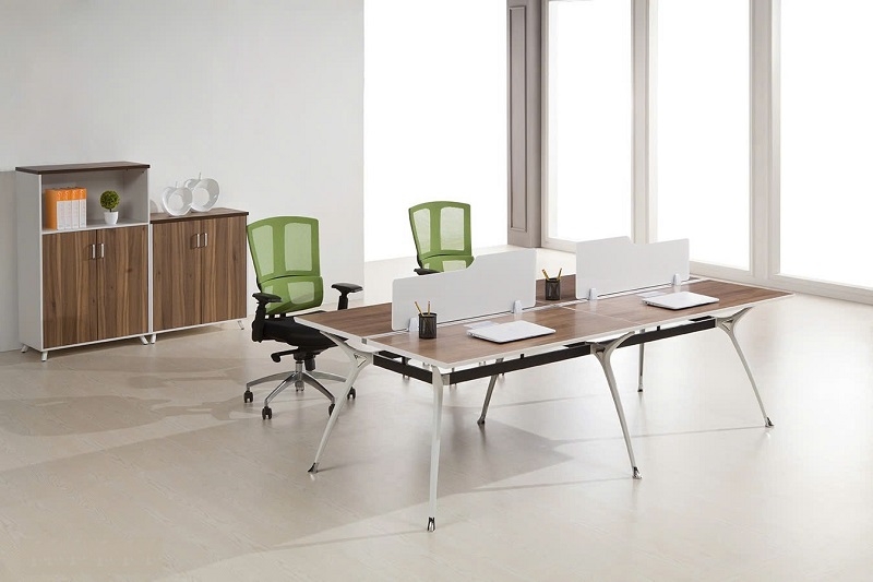 Bàn Làm Việc Nhân Viên 145T