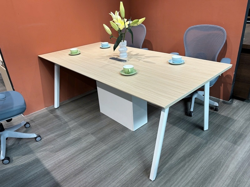 Bàn Làm Việc Văn Phòng 147T