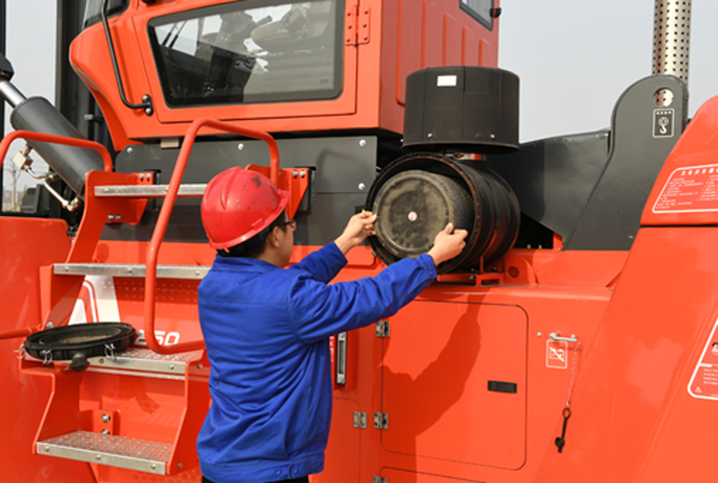 Thay lọc gió dễ dàng