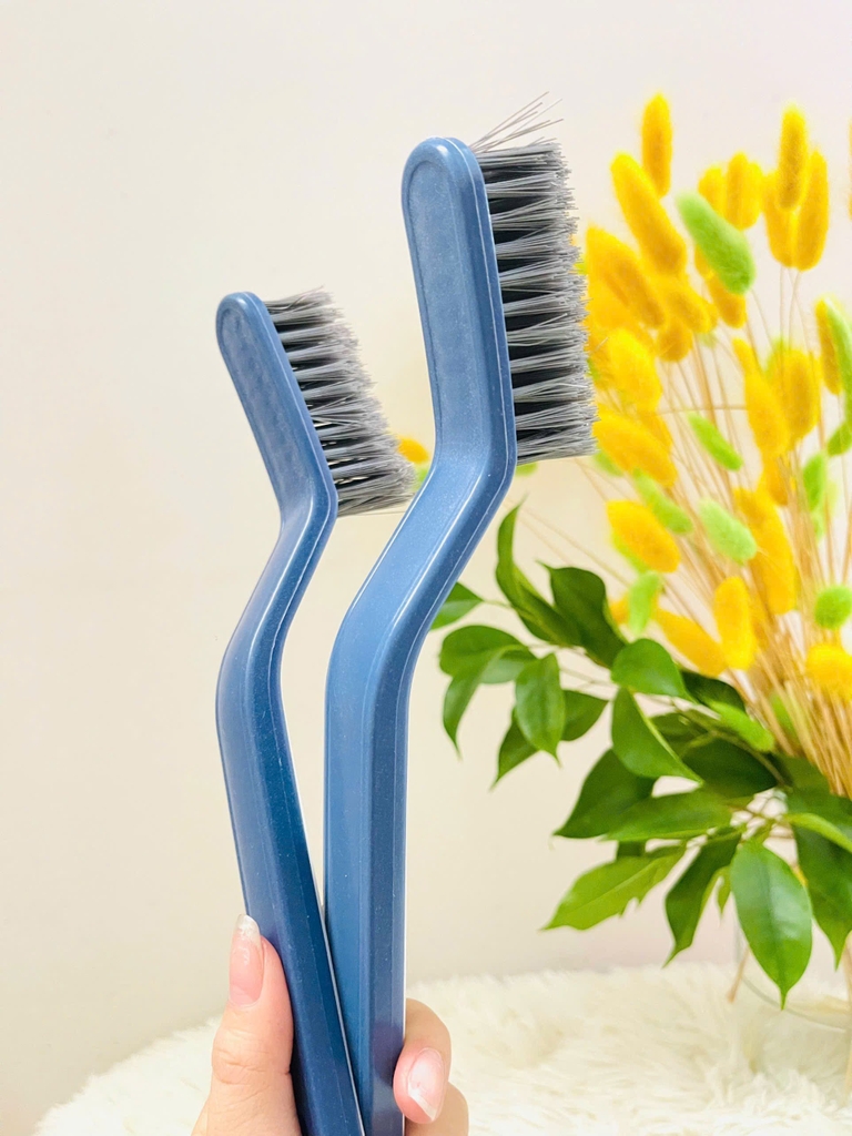 Cọ Vệ Sinh Kèm Gắp Rác 2 In 1 (1)