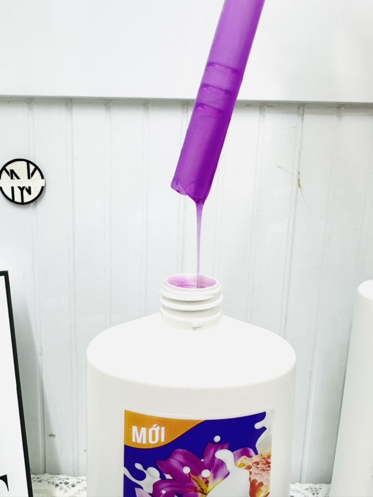 Sữa Tắm HAZELINE Sữa Ong Chúa Hoa Ly 1kg