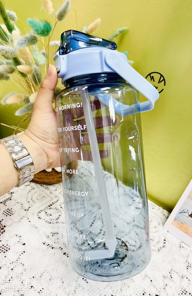 BÌNH NƯỚC TRONG SUỐT 2L CÓ CHIA VẠCH (3)