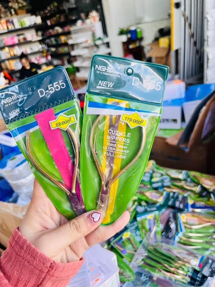 Kềm Nghĩa Vàng Kèm Dũa (6)